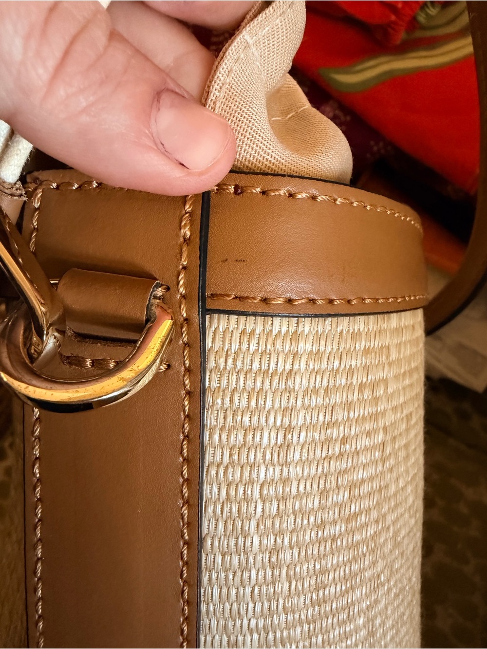 Tan Straw and Italian Leather Bucket Bag with Drawstring Closure - Picture 4 of 4